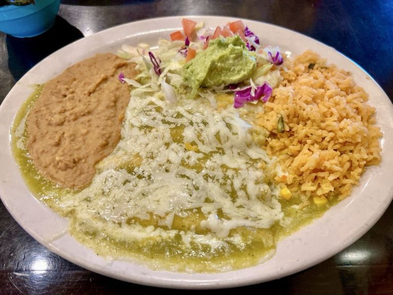 El Agave Enchilada Plate 768x576