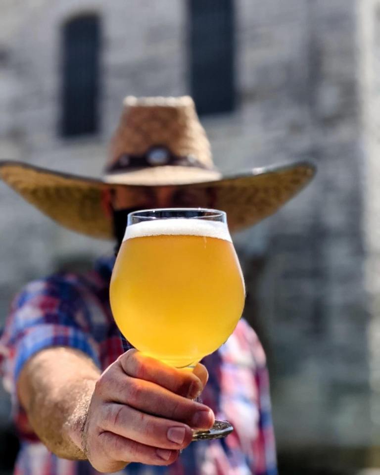 Pecan Street Mookwalking Cowboy IPA 768x960