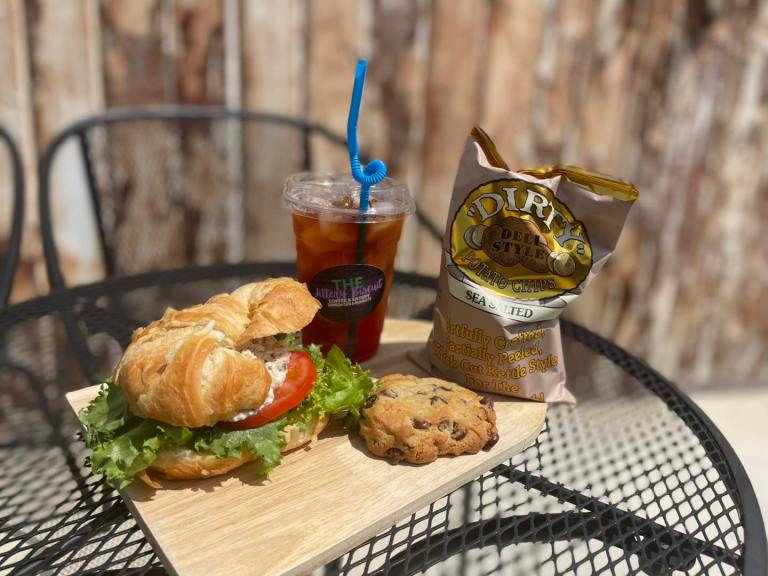 The Jittery Biscuit Chicken Salad Sanwich and Cookie 768x576